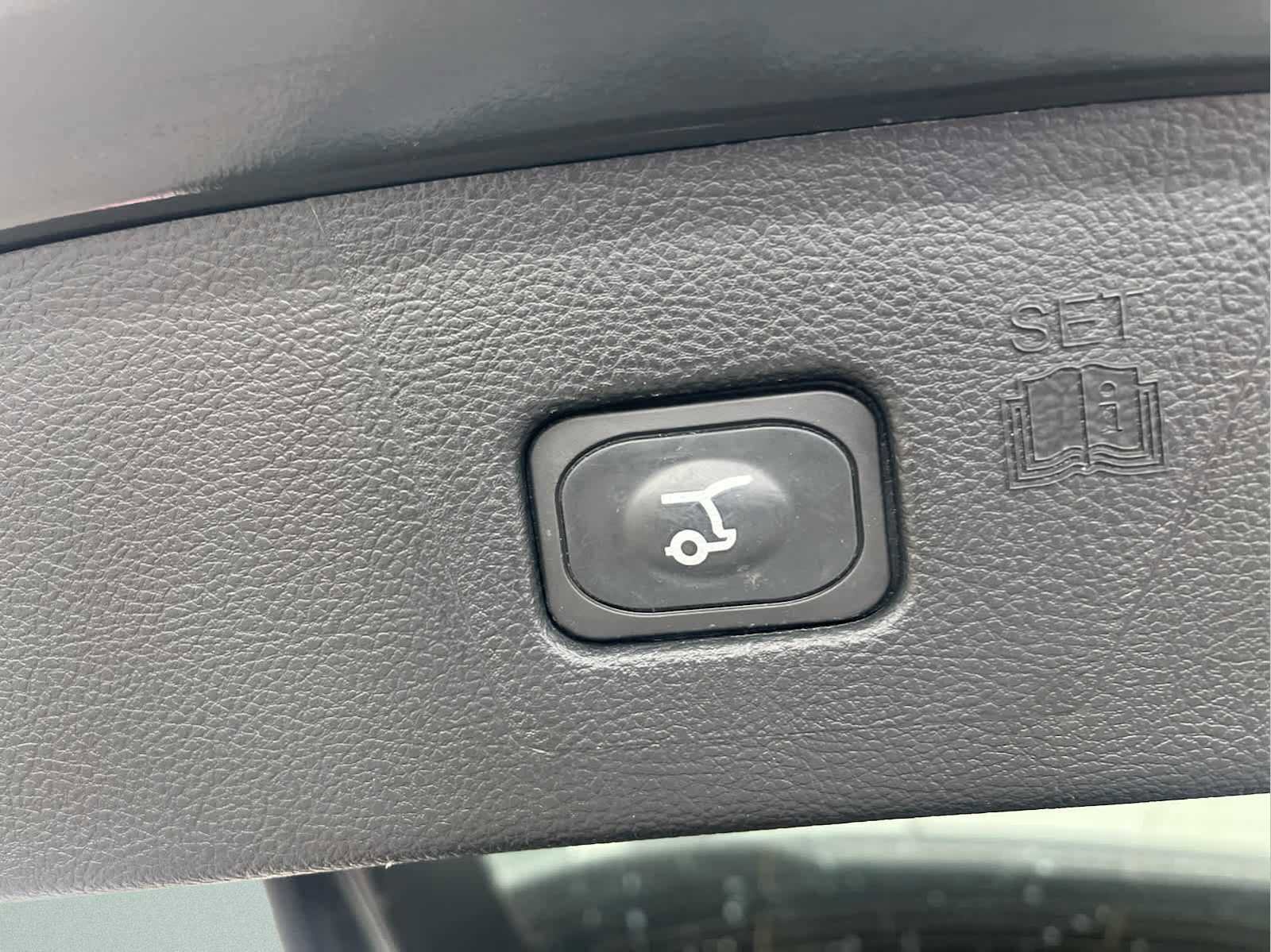 Certified 2024 Ford Edge SEL w/ Convenience Package image 20