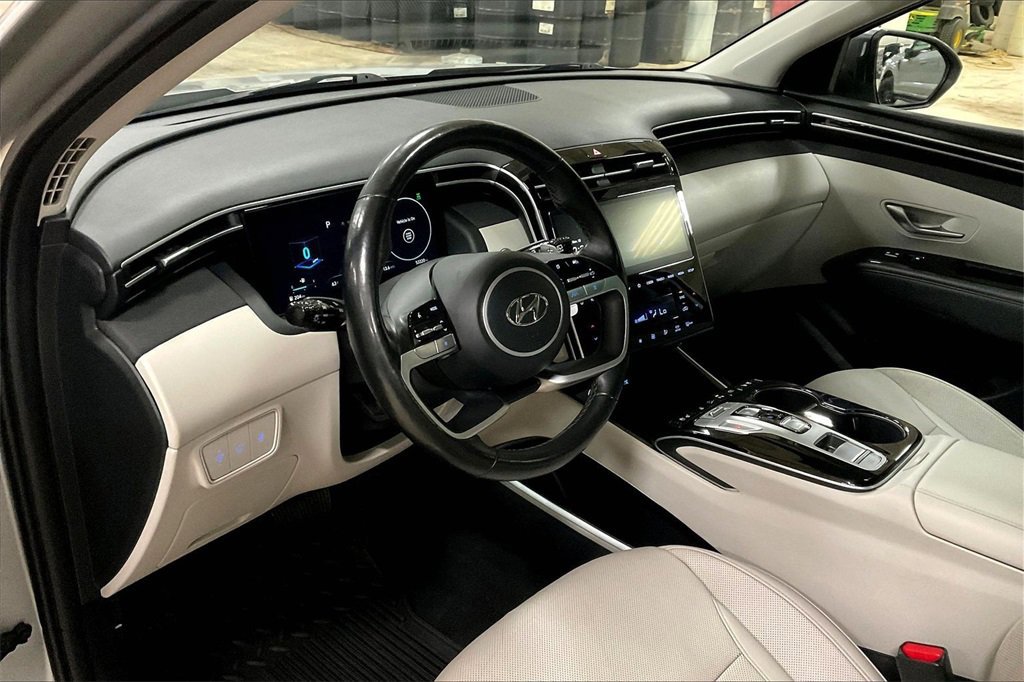 Used 2024 Hyundai Tucson Limited image 13