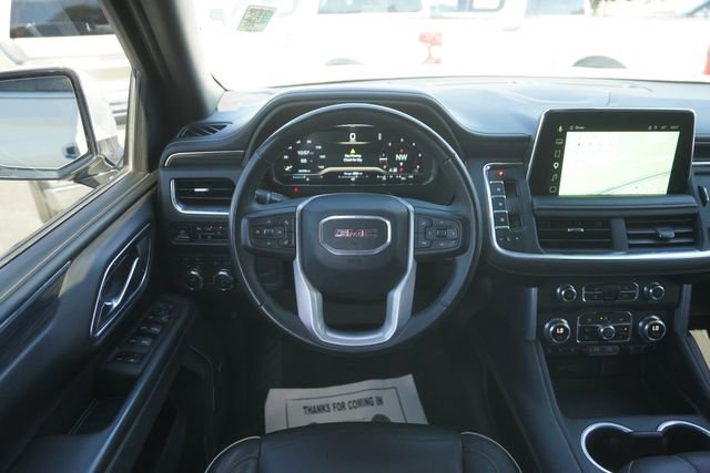 Used 2023 GMC Yukon XL SLT w/ SLT Premium Package image 24