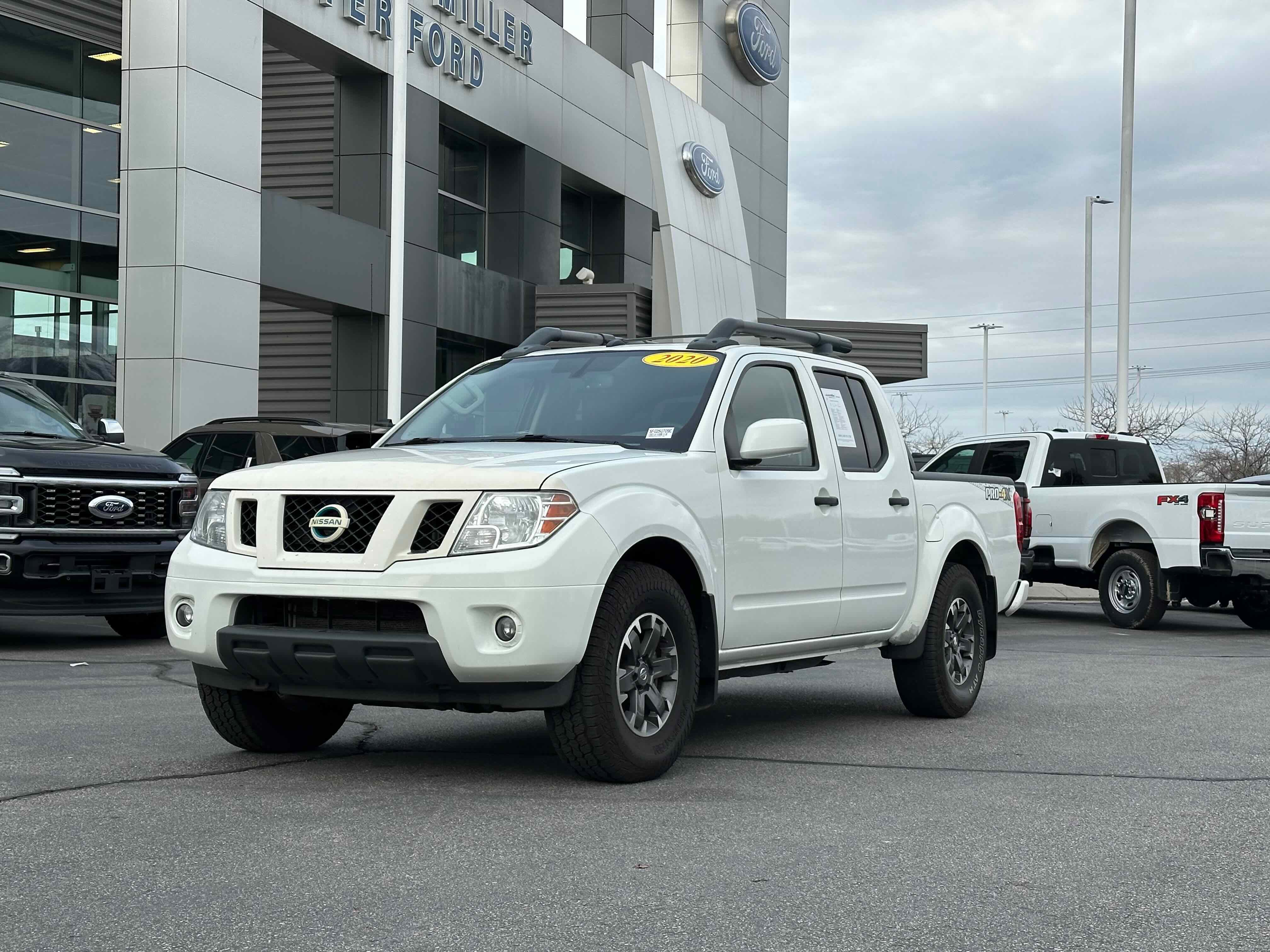 Used 2020 Nissan Frontier PRO-4X w/ Pro-4x Utility Package image 6
