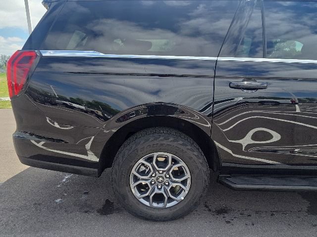 Certified 2025 Ford Expedition Max Active AWD/4WD image 7