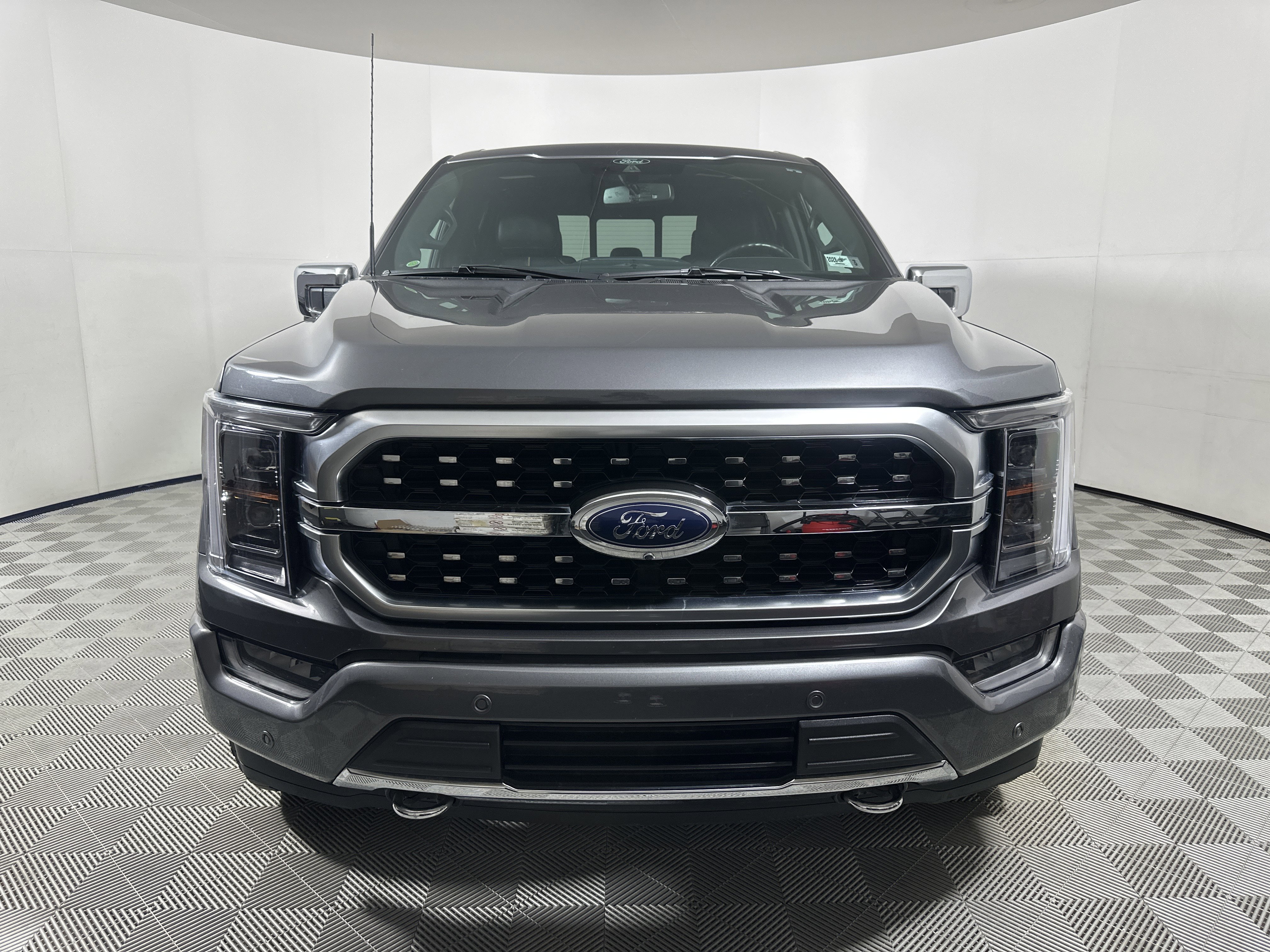 Certified 2022 Ford F150 Platinum w/ Equipment Group 701A High AWD/4WD image 2