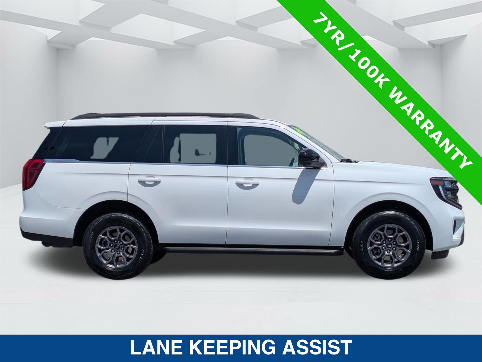 Certified 2025 Ford Expedition Active RWD image 4