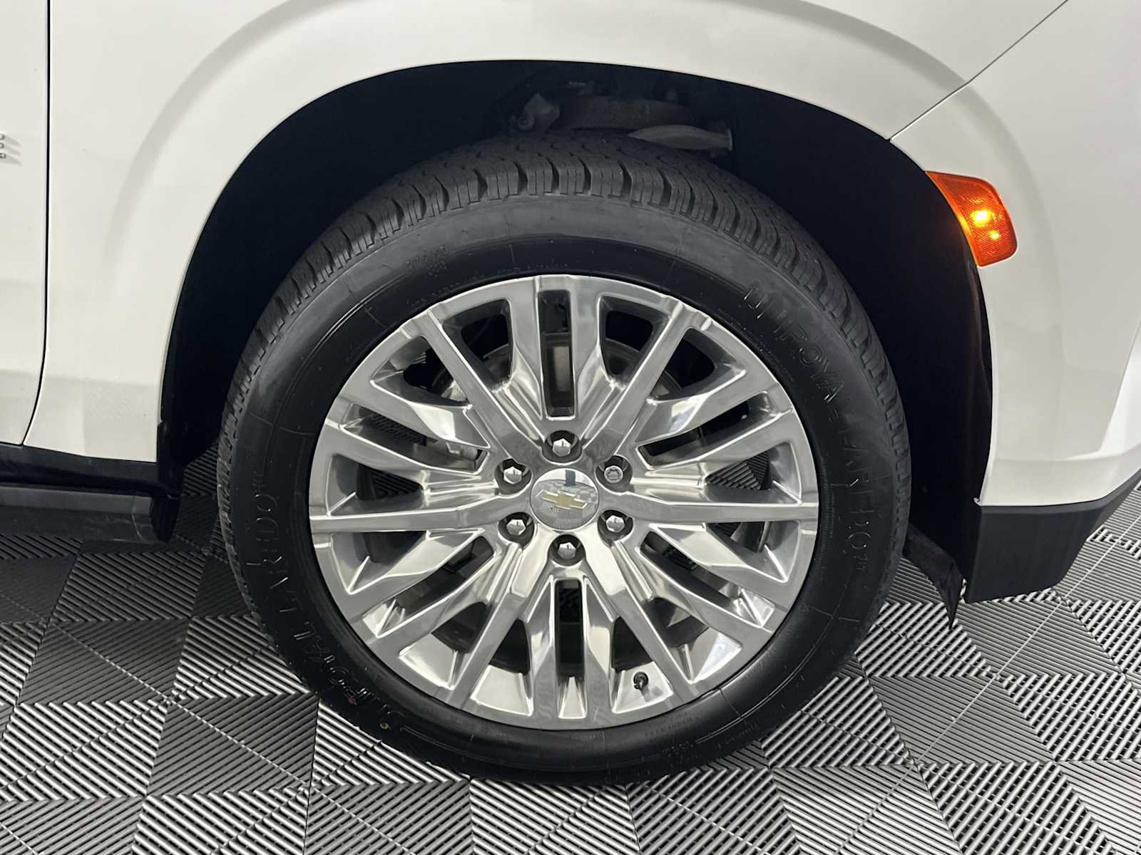 Used 2023 Chevrolet Tahoe Premier image 14