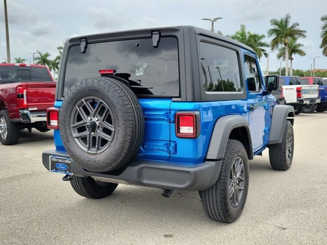 Used 2024 Jeep Wrangler Sport AWD/4WD image 6