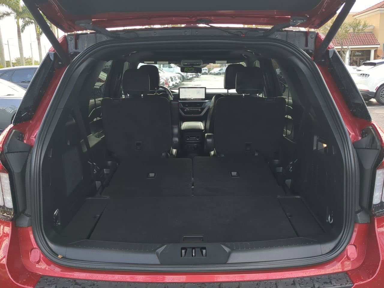 Certified 2025 Ford Explorer ST image 13