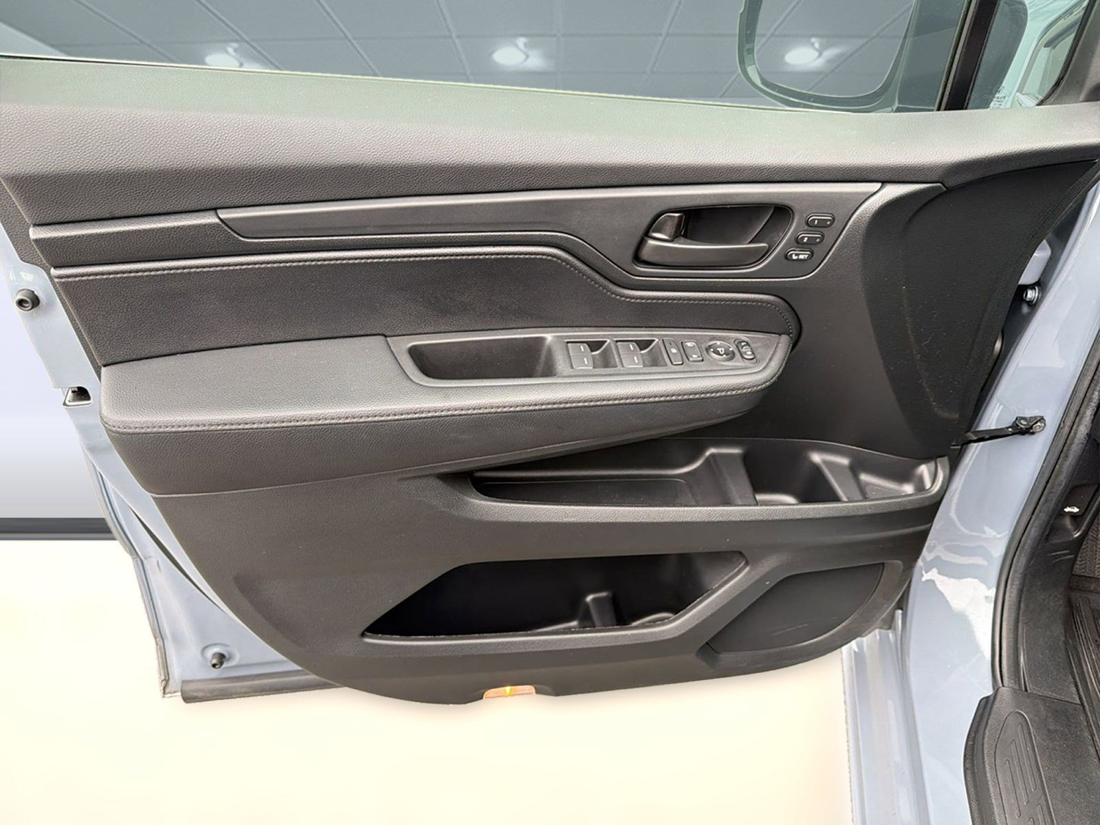Used 2024 Honda Odyssey Sport image 12