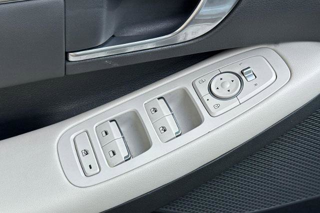 Used 2023 Hyundai Sonata SEL FWD image 10
