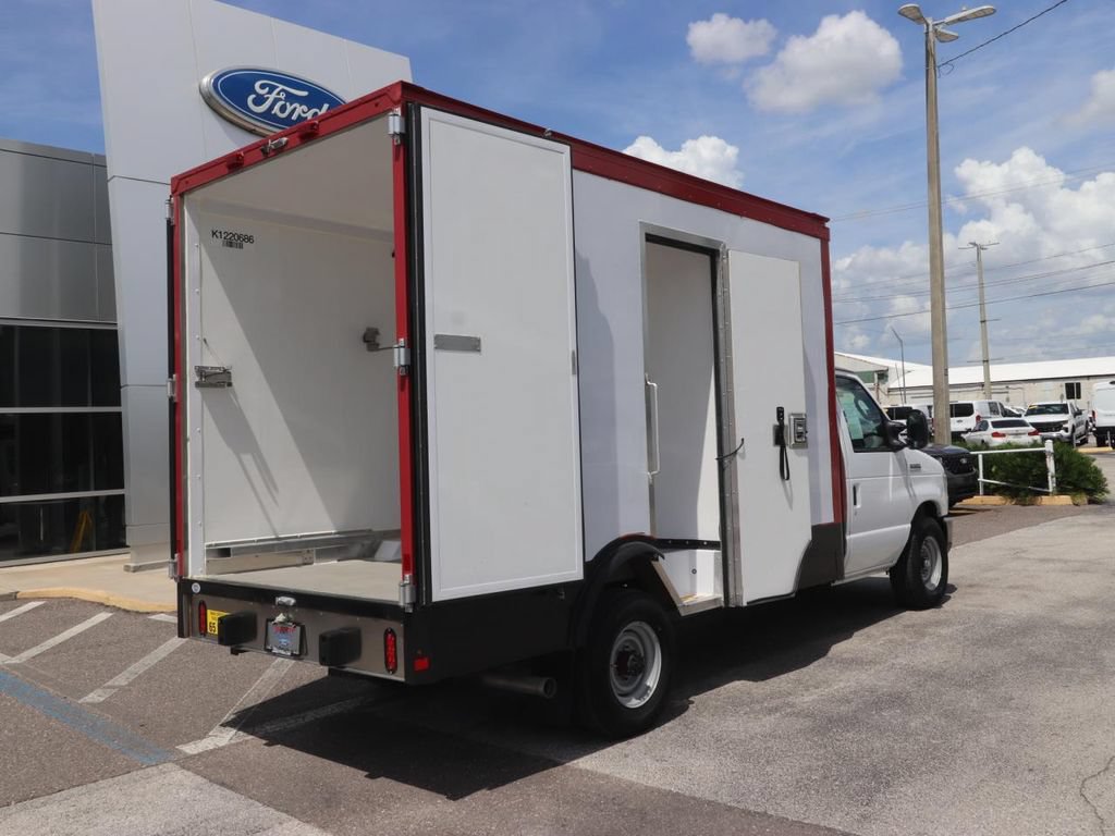 Certified 2023 Ford E-350 and Econoline 350 Super Duty w/ Power Windows & Locks Group RWD image 16
