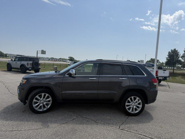 Used 2017 Jeep Grand Cherokee Limited AWD/4WD image 6