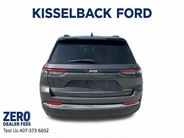Used 2025 Jeep Grand Cherokee Limited RWD image 5