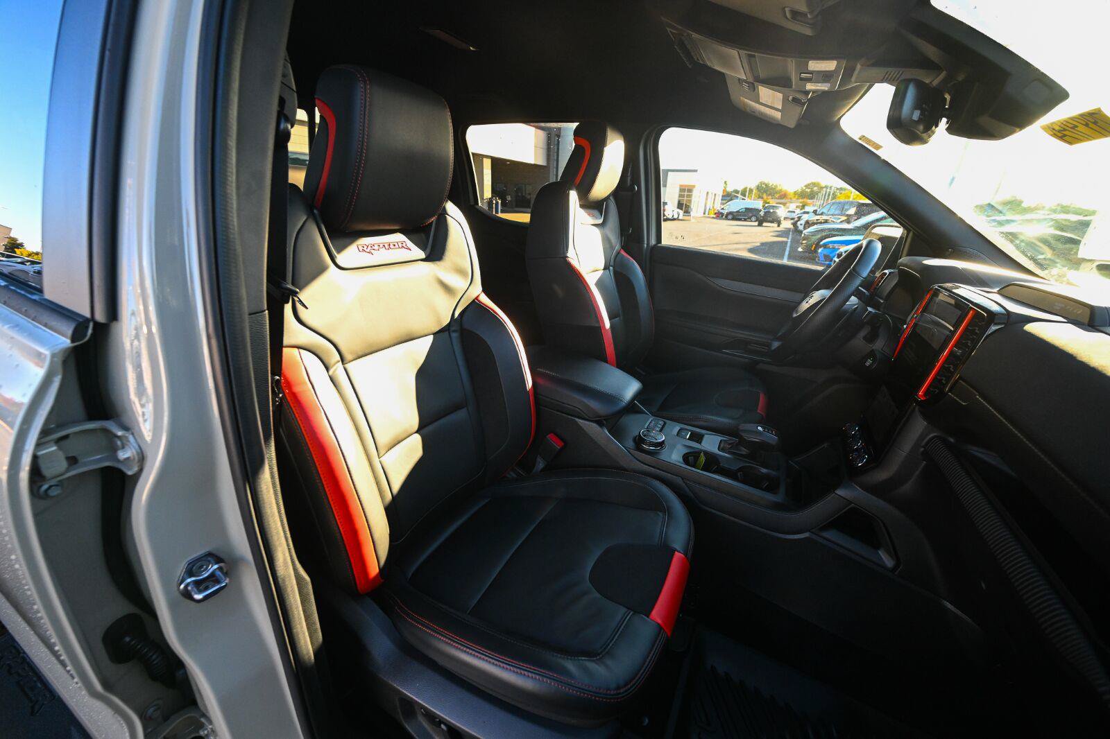 Certified 2025 Ford Ranger Raptor AWD/4WD image 26
