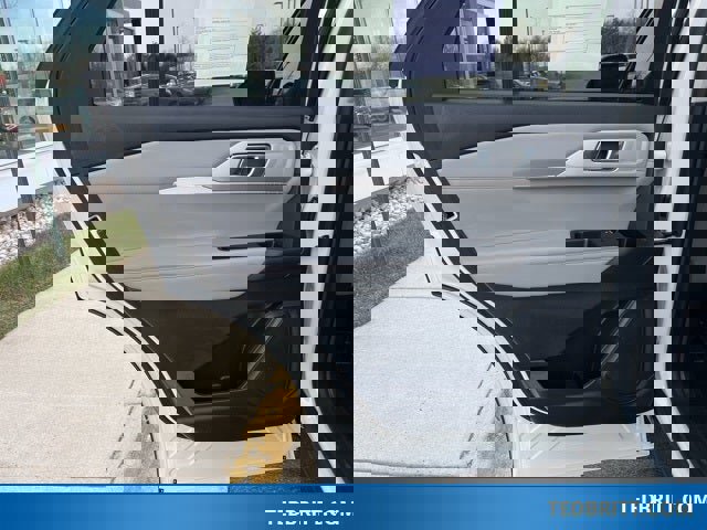 Certified 2025 Ford Explorer Active w/ Active Comfort Package image 19