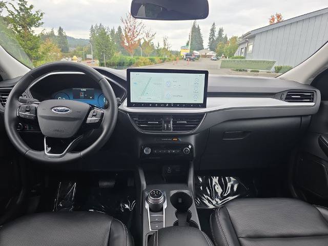 Certified 2024 Ford Escape Platinum AWD/4WD image 6