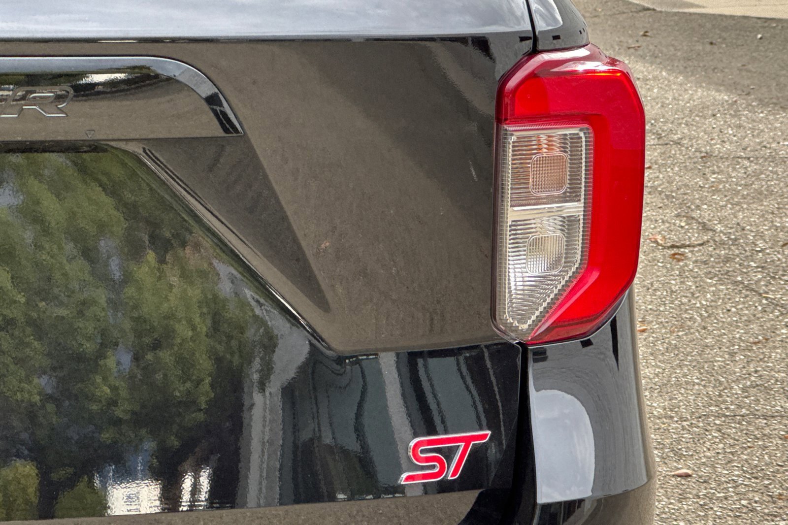 Certified 2022 Ford Explorer ST w/ Equipment Group 401A image 55