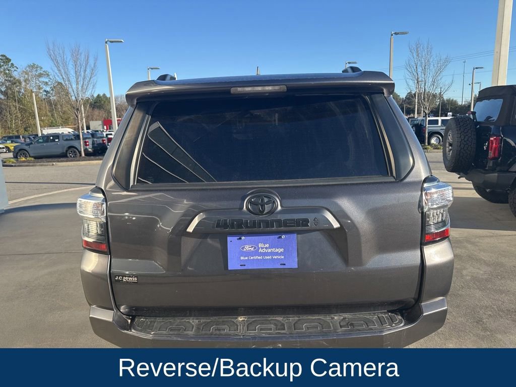 Used 2022 Toyota 4Runner SR5 Premium image 5