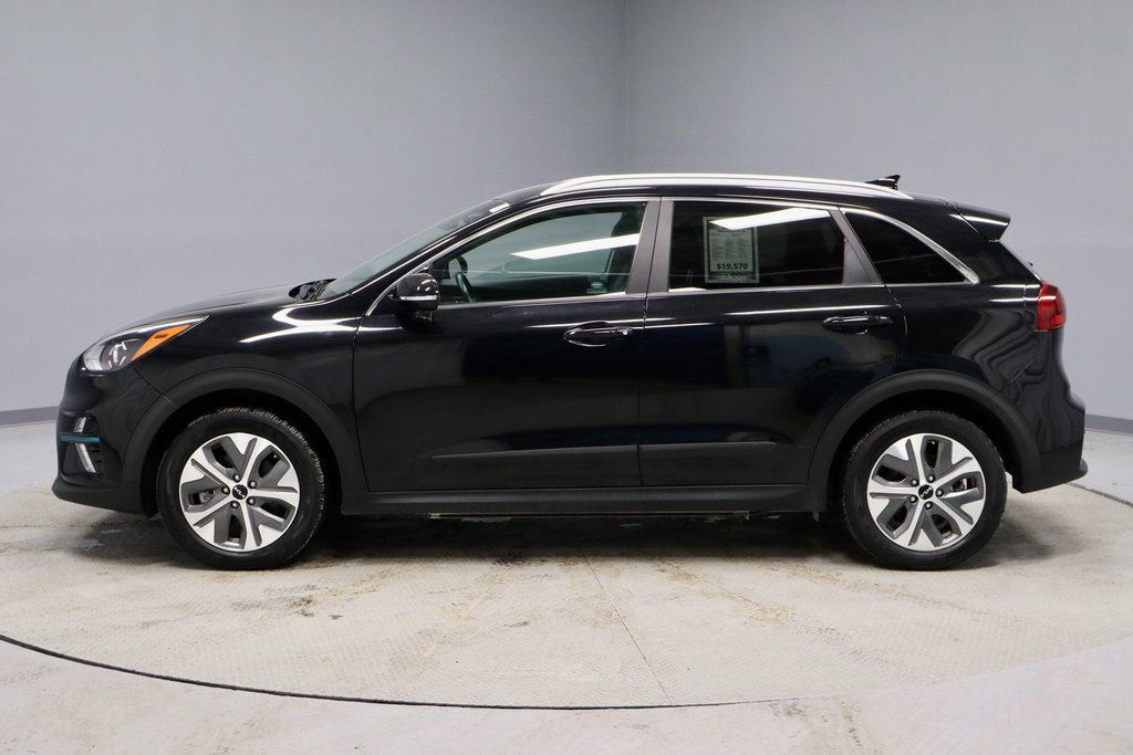 Used 2022 Kia Niro EX w/ Cold Weather Package image 2