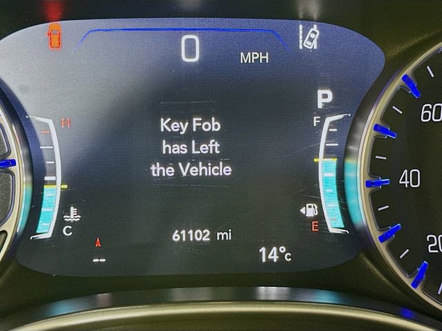 Used 2024 Chrysler Pacifica Touring-L image 10