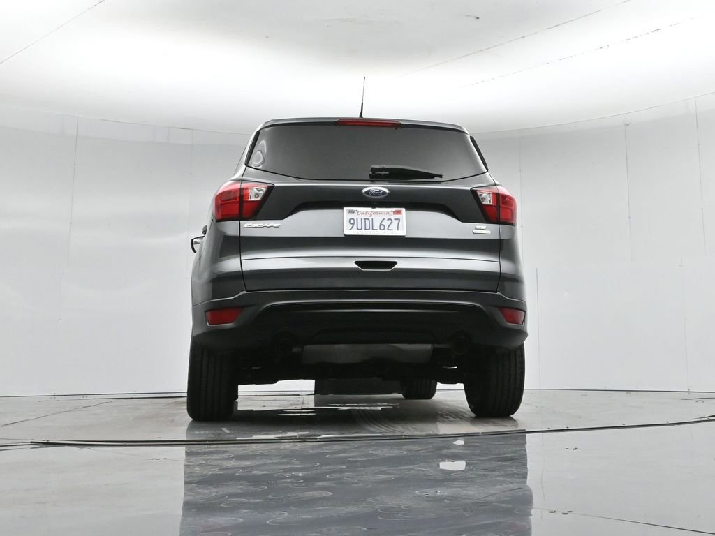 Certified 2019 Ford Escape SE image 17