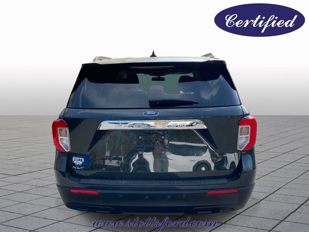 Certified 2022 Ford Explorer XLT RWD image 5