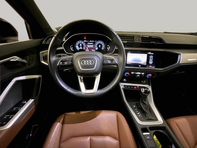 Used 2022 Audi Q3 2.0T Premium w/ Convenience Package AWD/4WD image 5