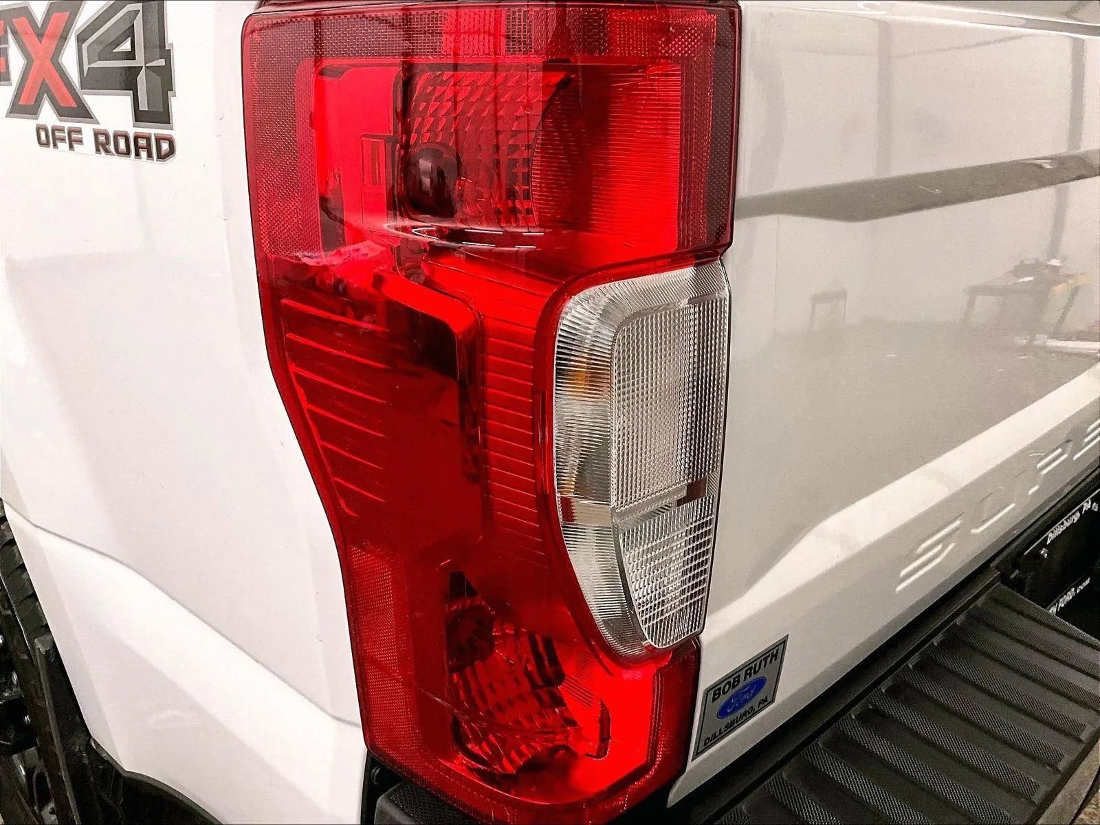 Certified 2021 Ford F250 XL w/ Power Equipment Group image 27