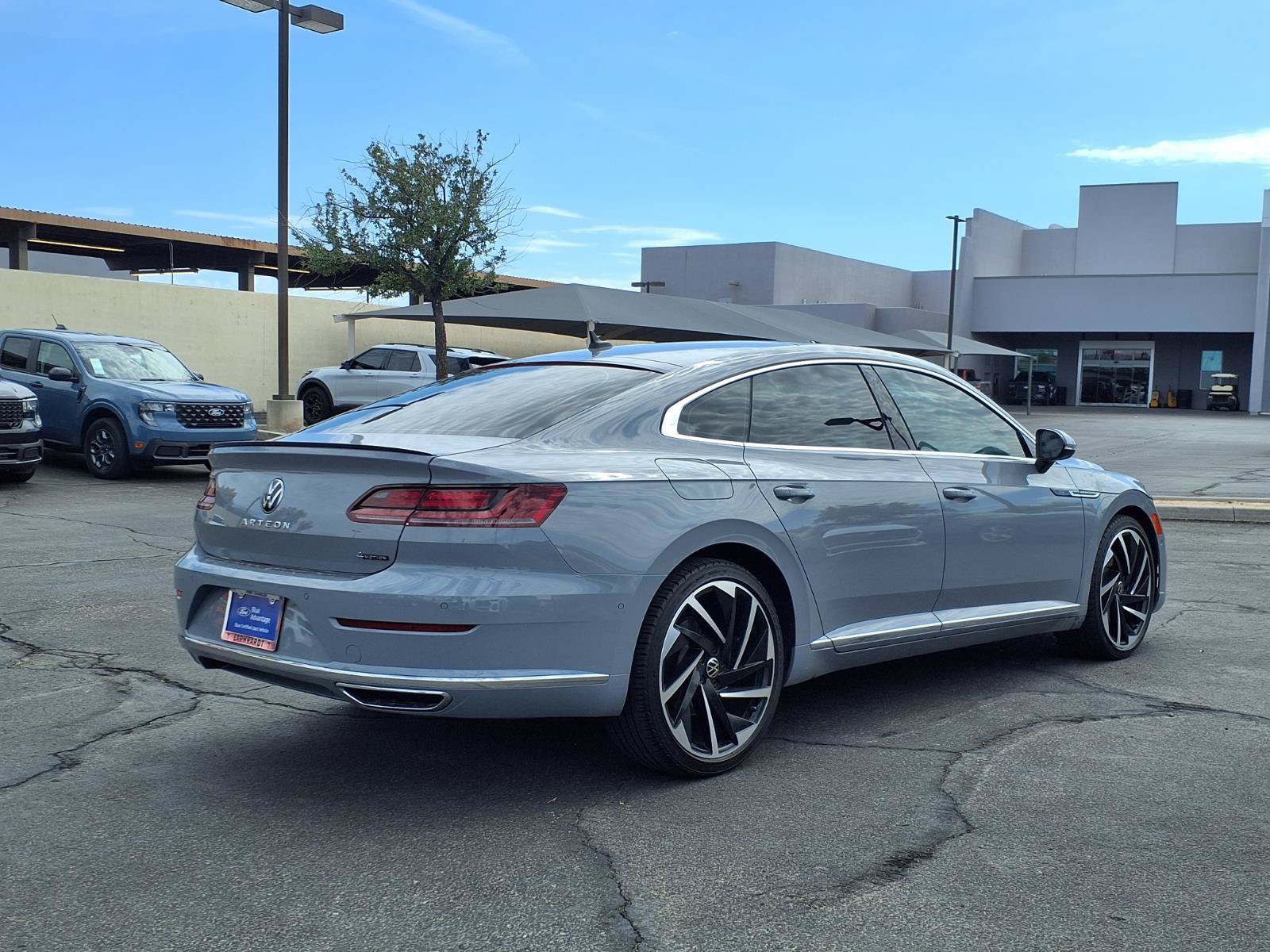 Used 2023 Volkswagen Arteon SEL Premium AWD/4WD image 6