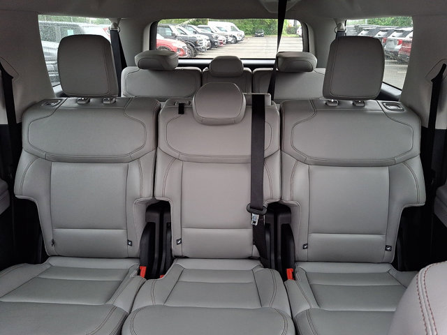 Certified 2025 Ford Expedition Max Active AWD/4WD image 18