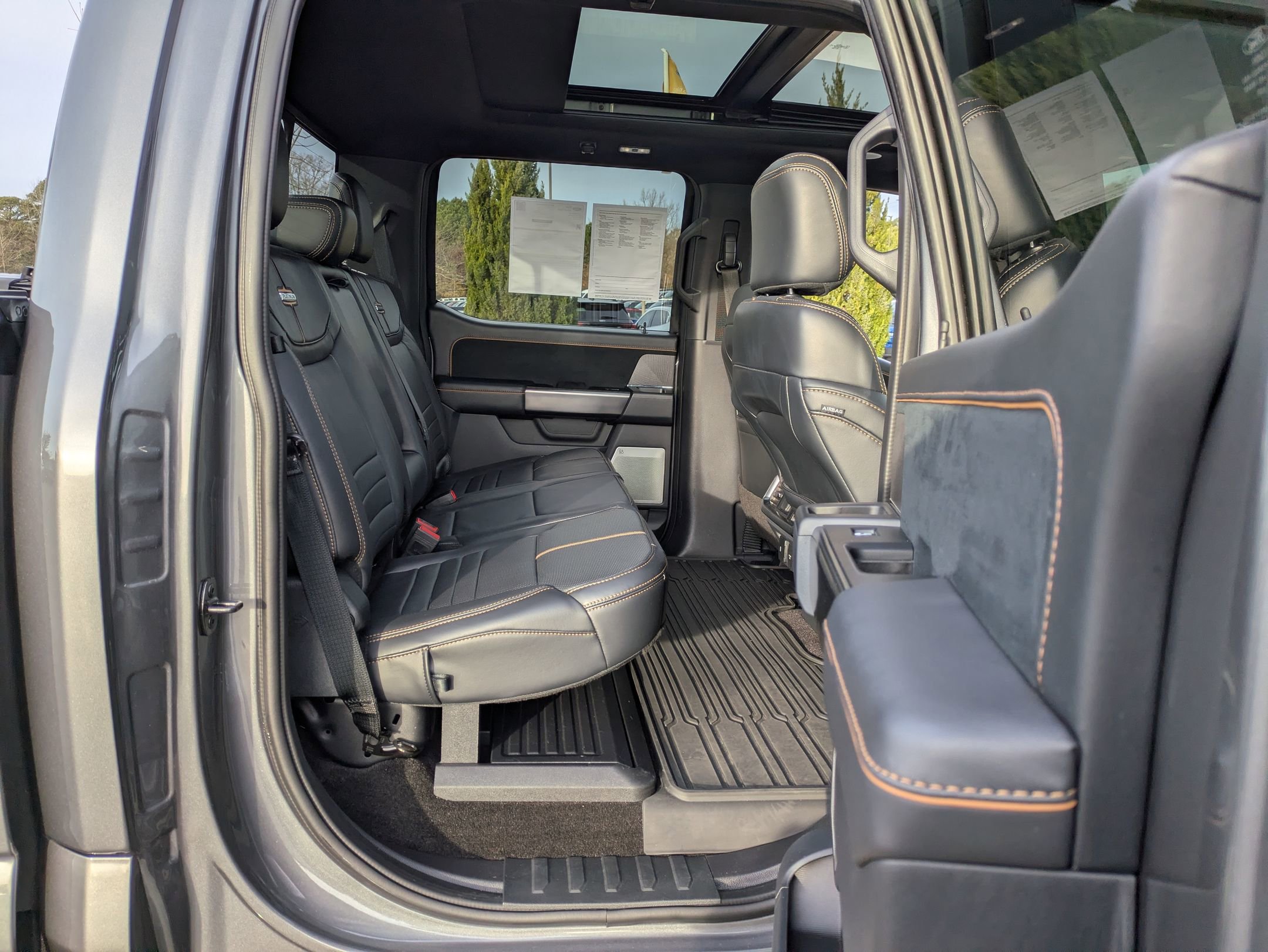 Certified 2022 Ford F150 Platinum w/ Equipment Group 701A High image 41