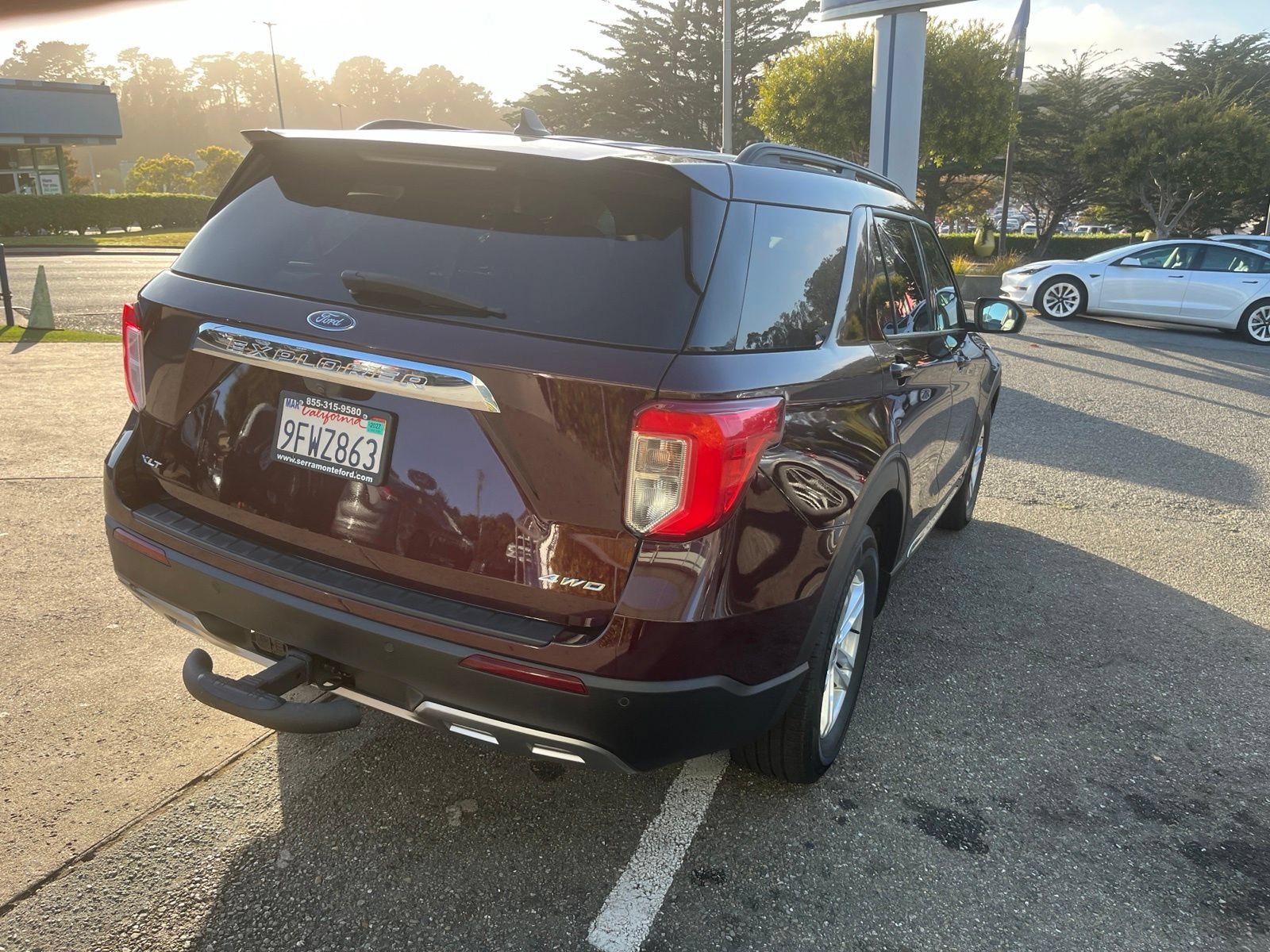Certified 2022 Ford Explorer XLT w/ Equipment Group 202A AWD/4WD image 9