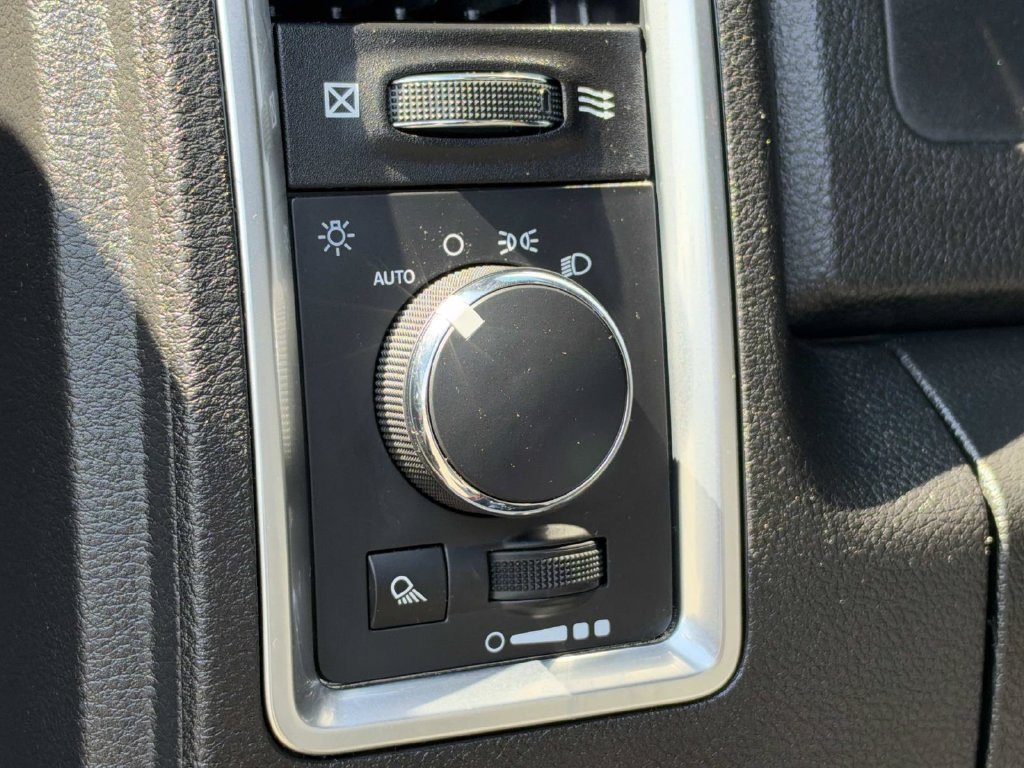 Used 2021 RAM 1500 Warlock w/ Electronics Group RWD image 23