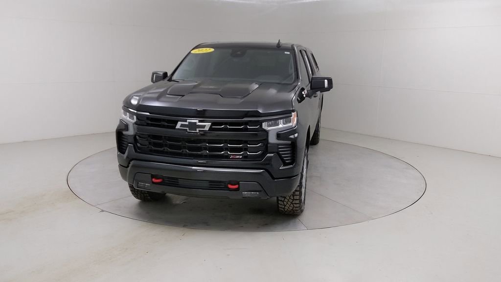 Used 2022 Chevrolet Silverado 1500 LT Trail Boss w/ Convenience Package II image 8