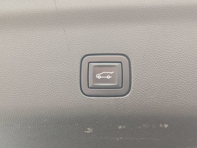 Used 2022 Chevrolet Tahoe RST w/ Luxury Package RWD image 26