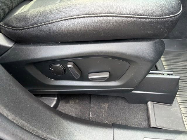 Certified 2022 Ford Explorer Limited w/ Limited Technology Package AWD/4WD image 40