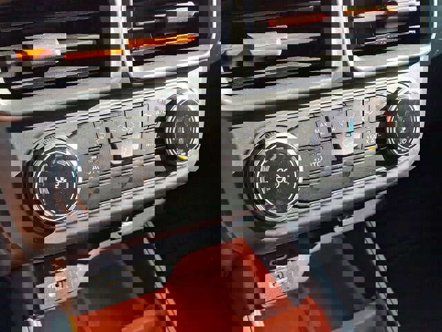 Certified 2024 Ford Maverick XLT w/ Equipment Group 300A Standard AWD/4WD image 16