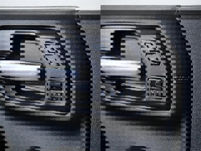 Used 2021 GMC Sierra 3500 Denali w/ Denali Ultimate Package image 29