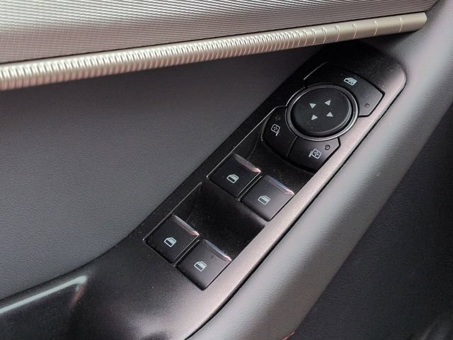 Certified 2025 Ford Explorer Active RWD image 30