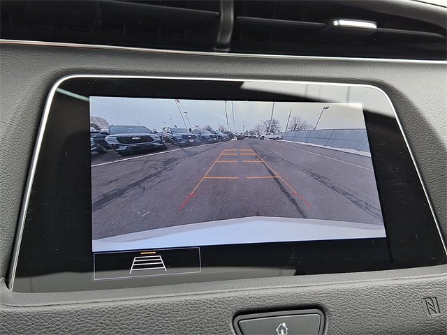 Used 2020 Cadillac XT4 Luxury w/ Cold Weather Package image 19