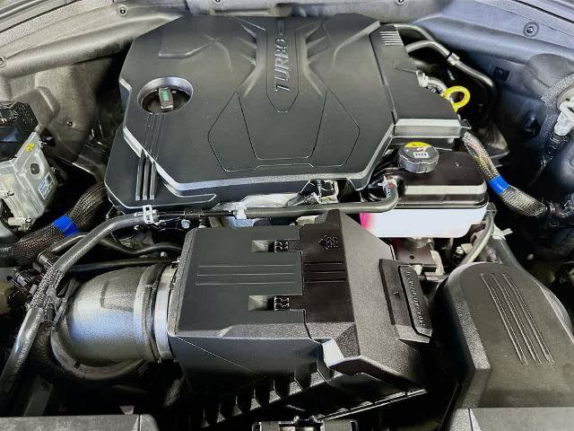 Used 2025 Genesis GV70 2.5T AWD/4WD image 9