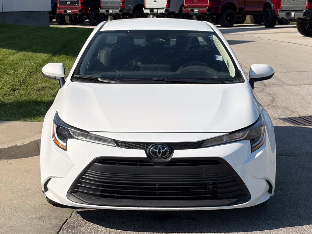 Used 2025 Toyota Corolla LE FWD image 8