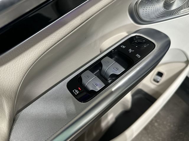 Used 2023 Mercedes-Benz GLC 300 4MATIC image 19