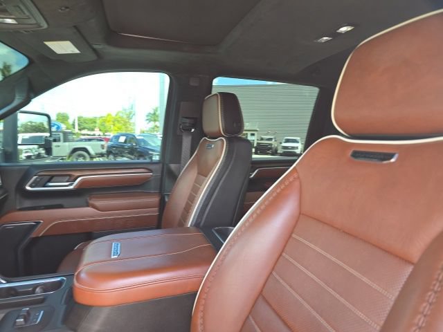 Used 2025 GMC Sierra 2500 Denali Ultimate AWD/4WD image 8