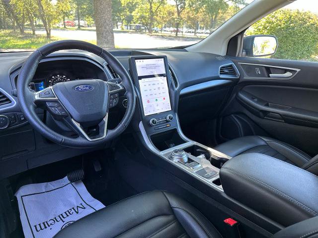 Certified 2024 Ford Edge SEL w/ Convenience Package AWD/4WD image 3