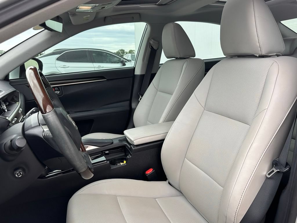 Used 2018 Lexus ES 350 w/ Navigation System Package FWD image 13