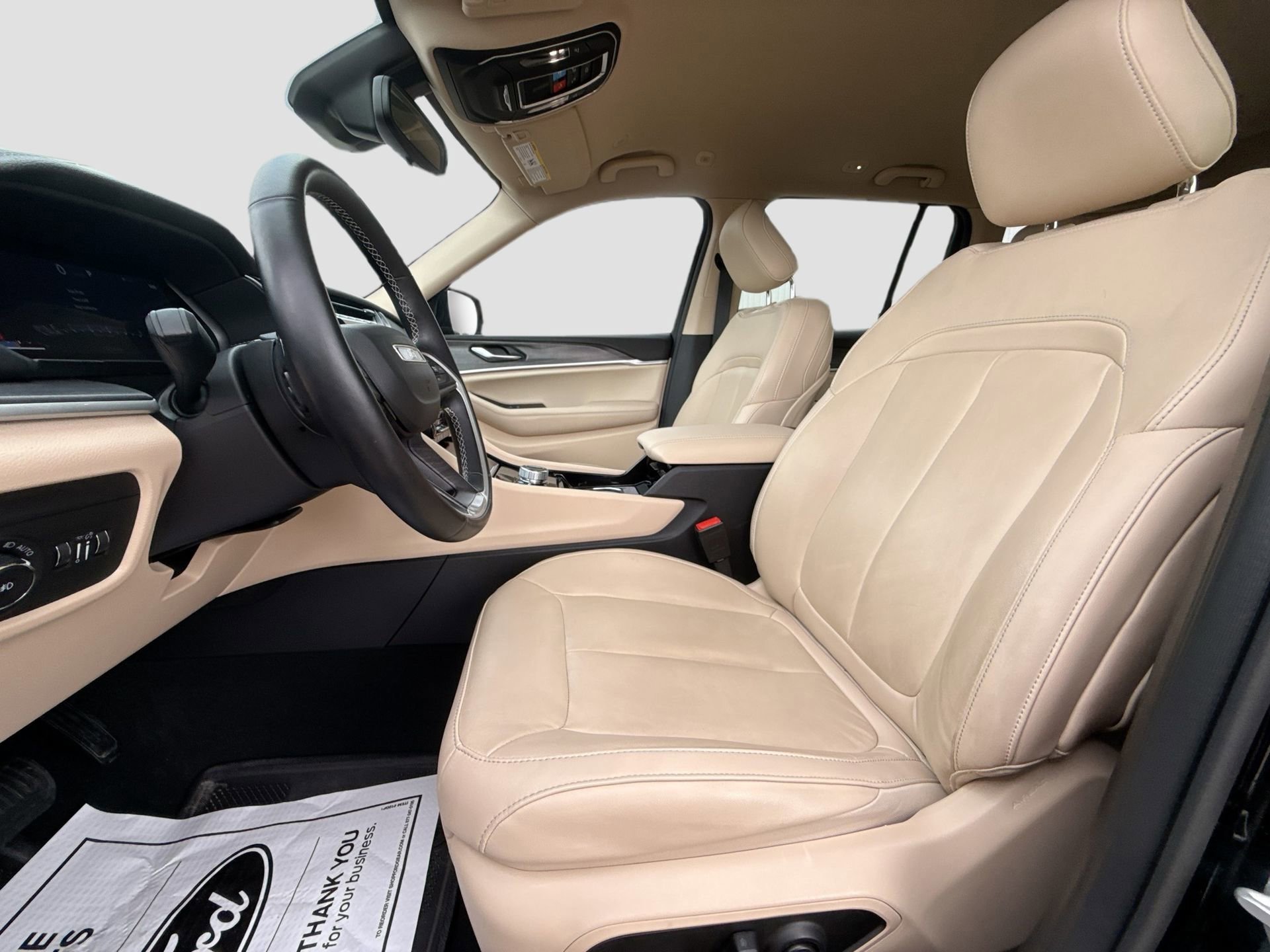 Used 2022 Jeep Grand Cherokee Limited image 21