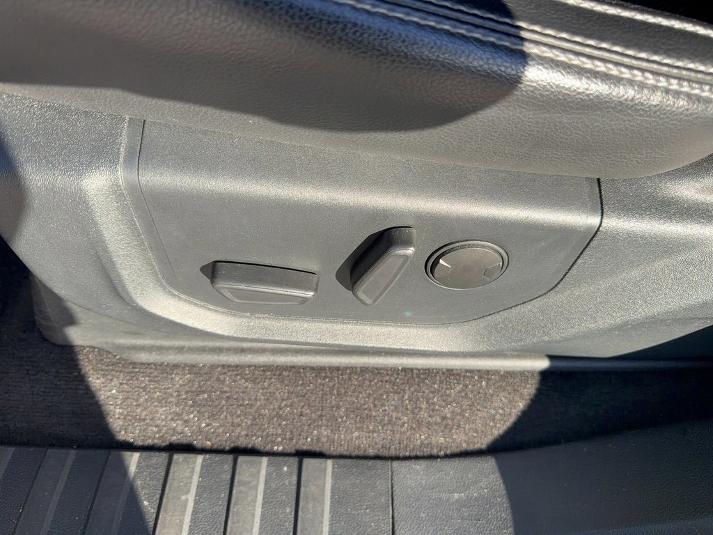 Certified 2019 Ford F150 Lariat image 32