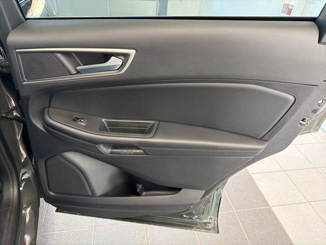 Certified 2024 Ford Edge SEL w/ Convenience Package AWD/4WD image 12