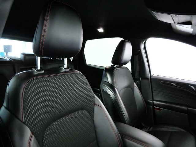 Certified 2025 Ford Escape ST-Line AWD/4WD image 11