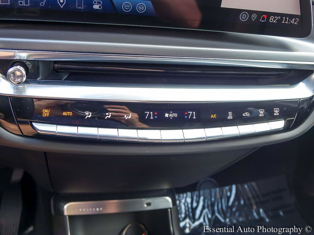 Used 2024 Cadillac Lyriq Tech w/ Driver Assist Package AWD/4WD image 18