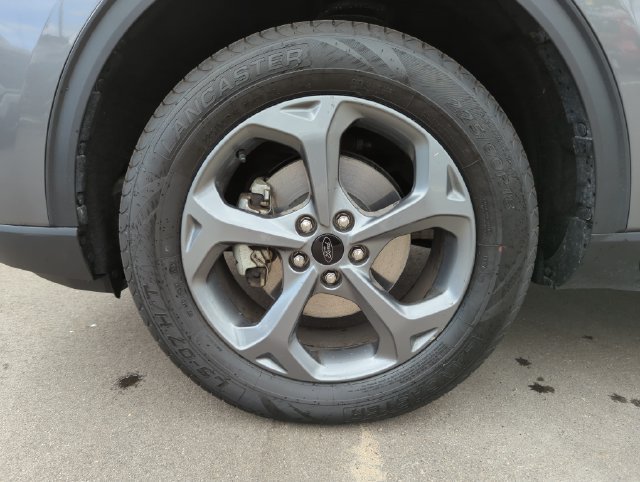 Certified 2025 Ford Escape ST-Line AWD/4WD image 10